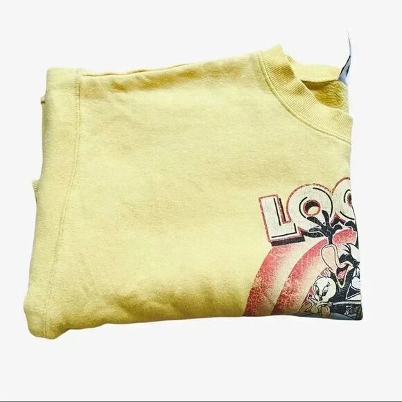 Warner Bros Looney Tunes Yellow Cropped Graphic Sweatshirt SZ M #1430 - Picture 4 of 8